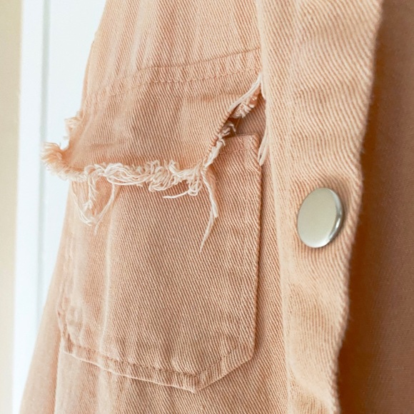 ✨SALE✨ NWOT Pink Denim Button Up - Picture 2 of 4